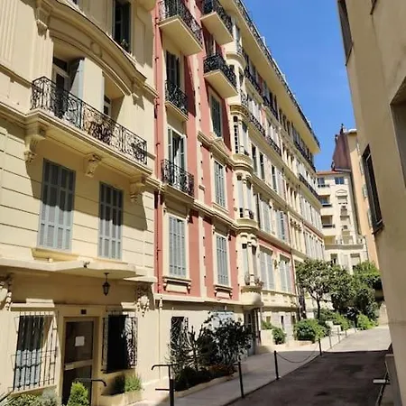 Apartmán Floor Nest, Balcony Close To Sea And Old-town Bail Mobilite Nice
